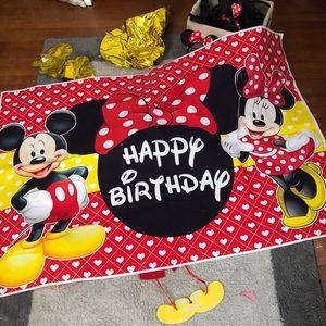 Mickey and Minnie Mouse Birthday Party Decorations
